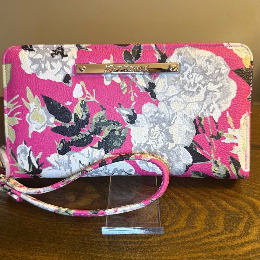 Betsey Johnson Pink and White Floral Wallet - Picture 2 of 7